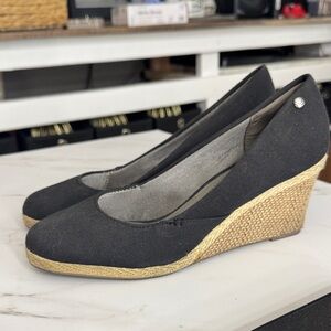 Black Wedge Heel Shoes